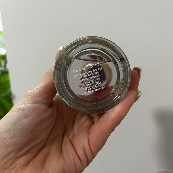 NEW Bath & Body Works Touch of Gold Eau De Parfum - Picture 3 of 3